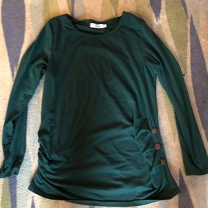 Long sleeved maternity t-shirt